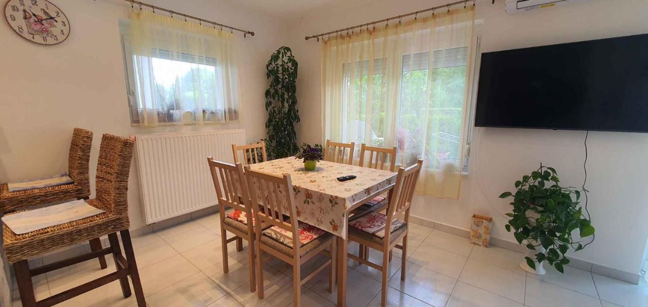 Holiday Home In Keszthely/Balaton 39648 Eksteriør bilde